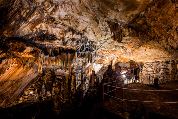Vranjača cave - Hotel Villa Dvor